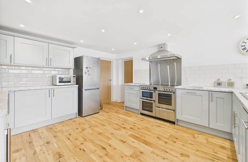 Mathon House | Host & Stay | Merrow Cottage