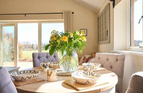 Foxley House | Host & Stay - Mole Cottage