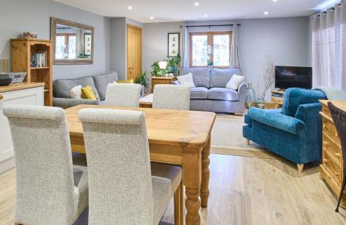 Aldington House | Host & Stay - Orchard Barn