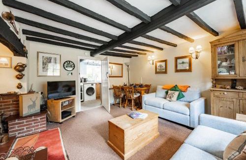 Aldborough House | Host & Stay - Sandpipers