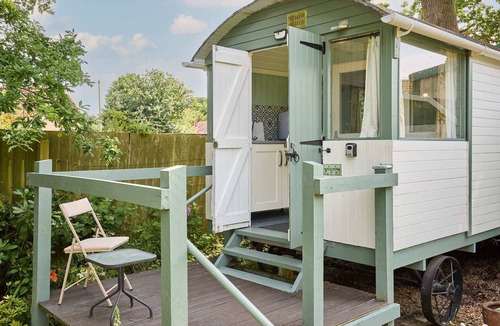 Melton Constable House | Host Stay Shepherd s Hut