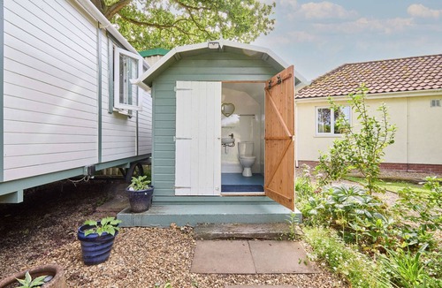Melton Constable House | Host Stay Shepherd s Hut