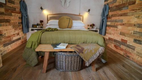 Aller Apartment | Host & Stay - Tin Bath