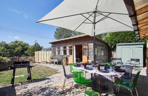Wotton-under-Edge House | Host & Stay - Windles