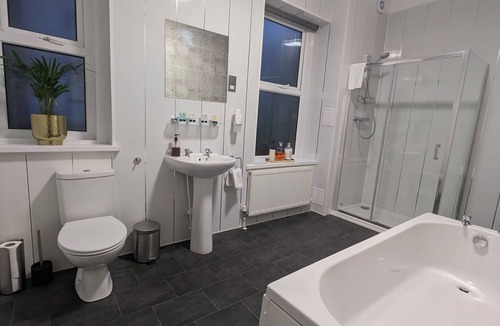 North Shore Hotel | Hotel 33
