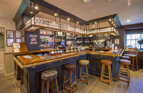 Wing Hotel | Howard Arms