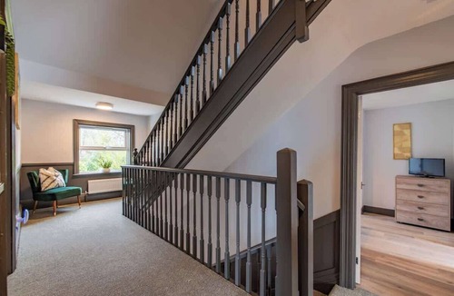 Bognor Regis House | Huge Luxury 6-BR House with Off-Road Parking