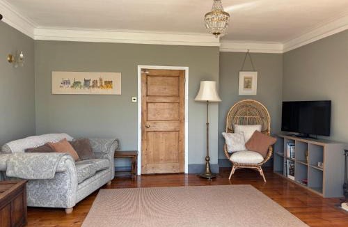 Temple Cloud House | Humphreston House