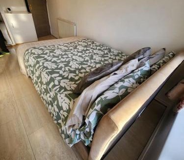 Garforth Apartment | Idyllic Cottage