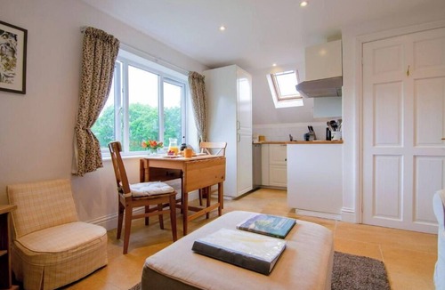 Cow Honeybourne House | Idyllic Retreat in The Cotswolds