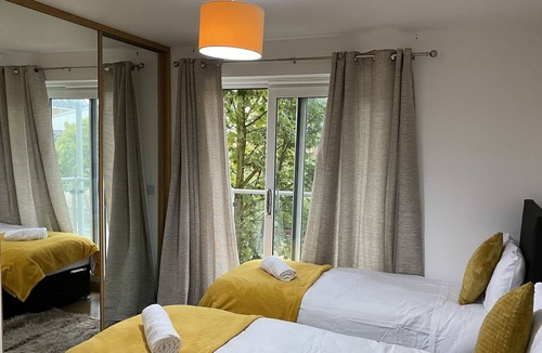 Colchester Apartment | Immaculate, spacious 2 bed apartment