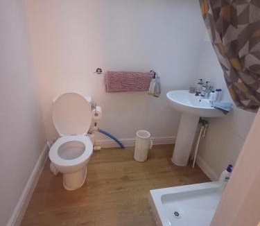 Pontypridd House | Inviting 1-Bed Cottage in Pontypridd
