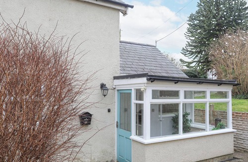 Llandudno Junction Cottage | Islwyn