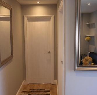 Hanham Apartment | Ivory