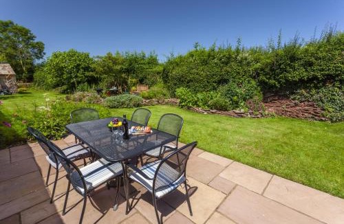 Fiddington House | Jacobs Pond Monksilver
