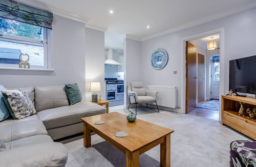 Chipping Campden Cottage | JASMINE COTTAGE, family friendly in Mickleton, Gloucestershire