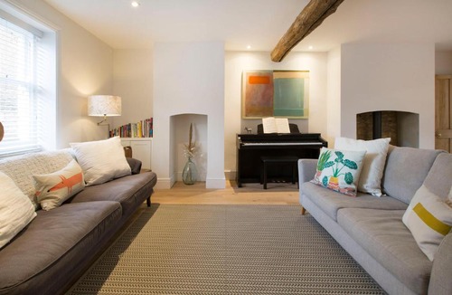 Charlbury House | Jasmine Cottage