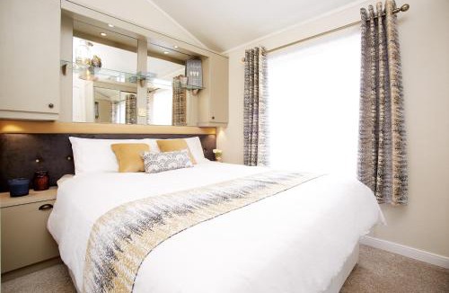 Pocklington House | JJs Lodge Azalea