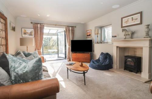 Ripley House | Johns Cottage