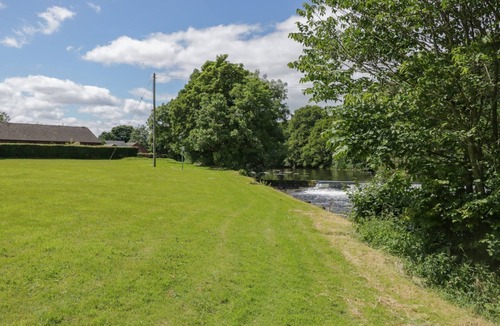 Eamont Bridge Cottage | JUBILEE FIRST-FLOOR DOUBLE BEDROOM in Penrith