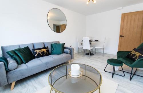 Peterborough Apartment | K Suites - Fulbridge Road 110