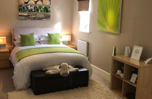 Loughborough Bed & Breakfast | Keepers Lodge