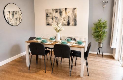 Liverpool House | Kensington Central Stay