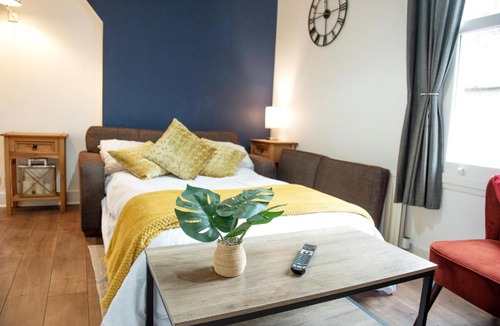 Cambridge City Centre Apartment | King's - Spacious Central Ground Floor Apartment
