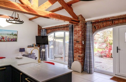 Driffield Cottage | Kingfisher Corner, Little Kelk near Bridlington