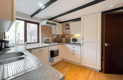 Torrington Cottage | Kingfisher Cottage - HSM