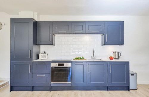 Gillingham House | La Rose