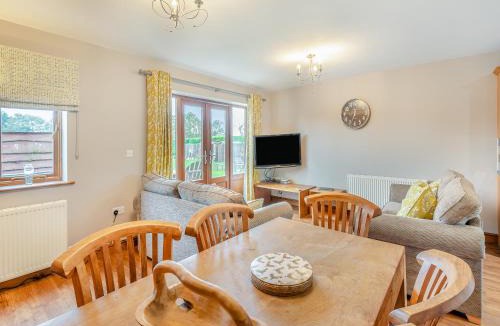 Maltby le Marsh House | Lake View 2 - Uk45578