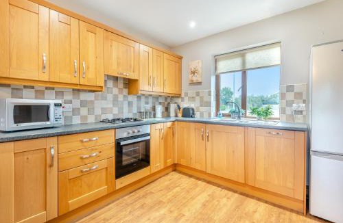 Maltby le Marsh House | Lake View 2 - Uk45578