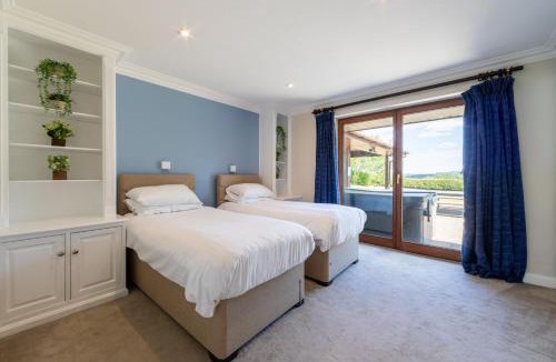 Compton Martin House | Lakeside