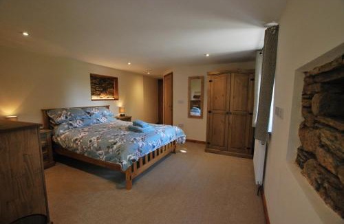 Callington House | Lakeview Cottage