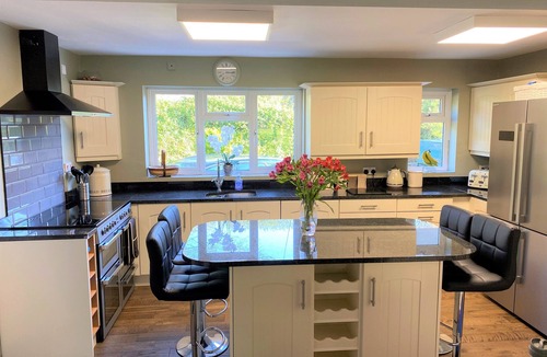 Hartland House | Large Devon House 5 bed, 3 bath, walking distance to coast and waterfalls