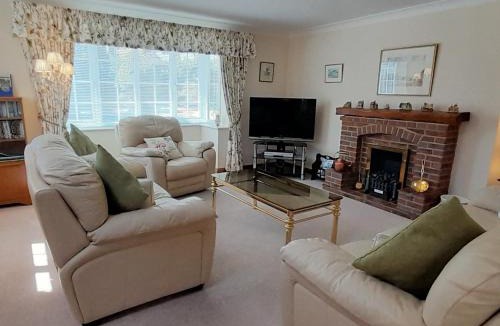 Sway House | Laurel Cottage