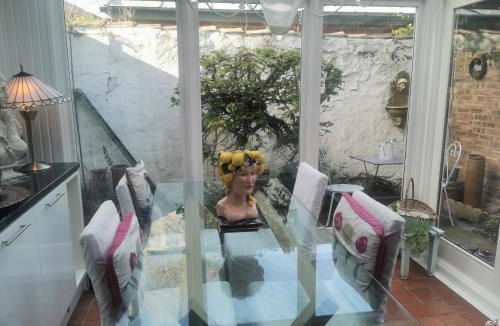 Yarm House | Lavender Cottage