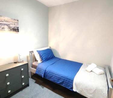 Morley Apartment | Leeds Gateway Apartment
