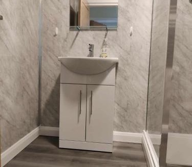 Morley Apartment | Leeds Gateway Apartment