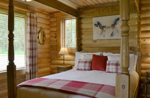 Lincoln House | Lepus Lodge - E3731