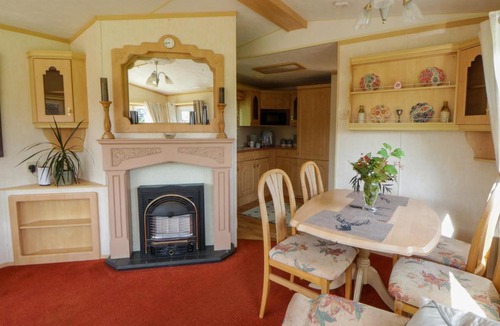 Lampeter House | Leven