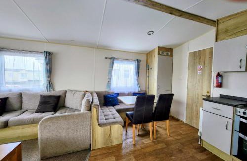 Leysdown-on-Sea Apartment | Leysdown Little Escapes