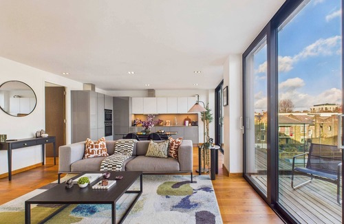Camden Town Apartment | Light-filled Camden Town Balcony Apartment