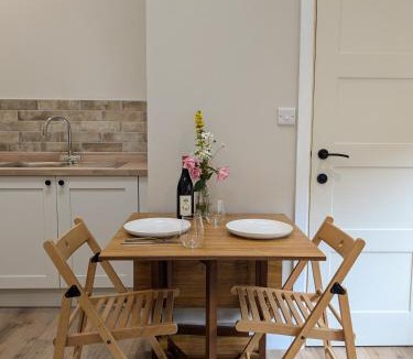 Eyam House | Light, modern detached studio in Eyam