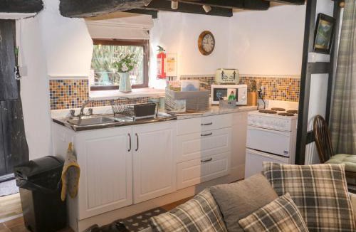 Paignton House | Lilac Cottage