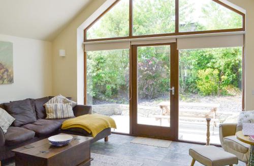Llanfachraeth House | Lili Wen