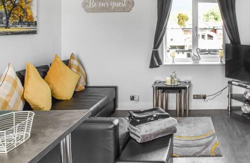 Wroxham House | Lily's Cottage