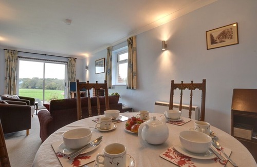 Lamberhurst House | Little Copthall - Two Bedroom House, Sleeps 4