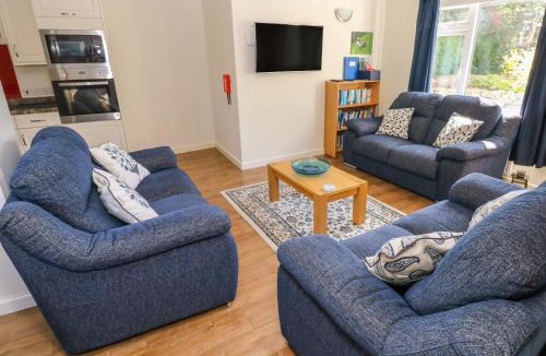 Carew Newton House | Little Freestone